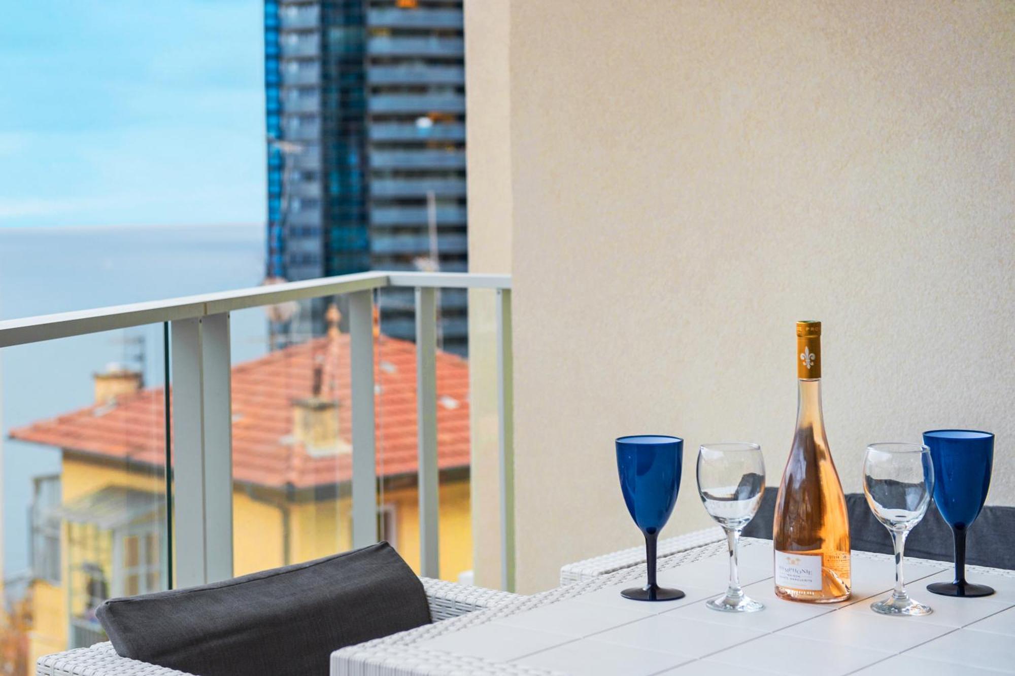 Grande Terrasse - Vue Mer - Parking - Bk Beausoleil Esterno foto